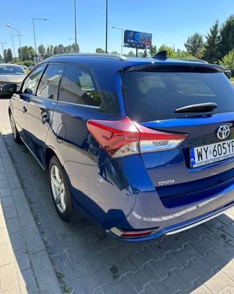 Toyota Auris cena 60000 przebieg: 83000, rok produkcji 2015 z Warszawa małe 46